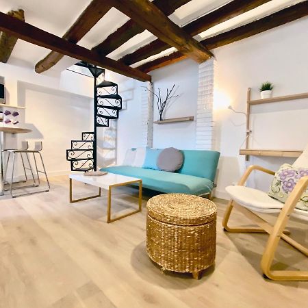 Charming Gran Via Attic Lägenhet Madrid Exteriör bild