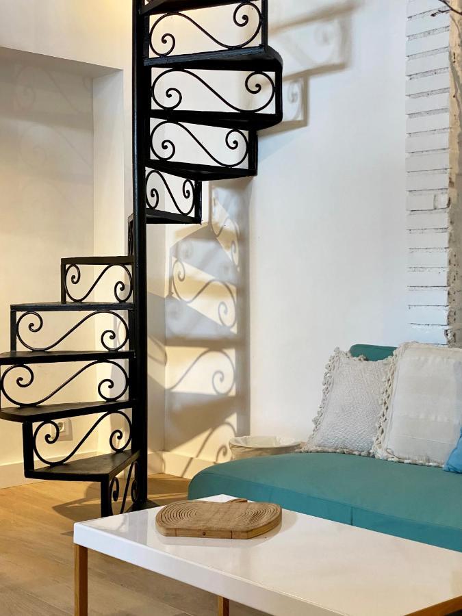 Charming Gran Via Attic Lägenhet Madrid Exteriör bild