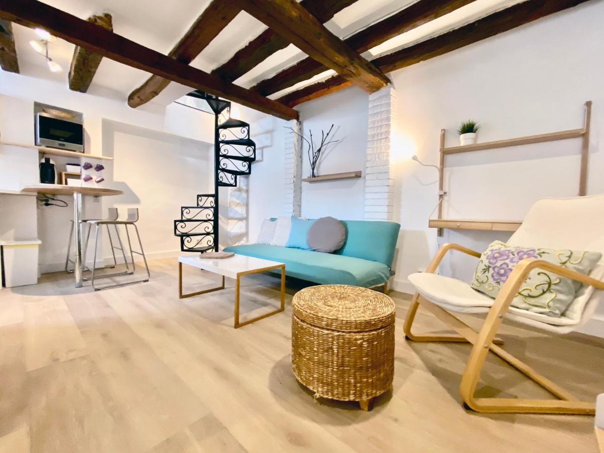 Charming Gran Via Attic Lägenhet Madrid Exteriör bild